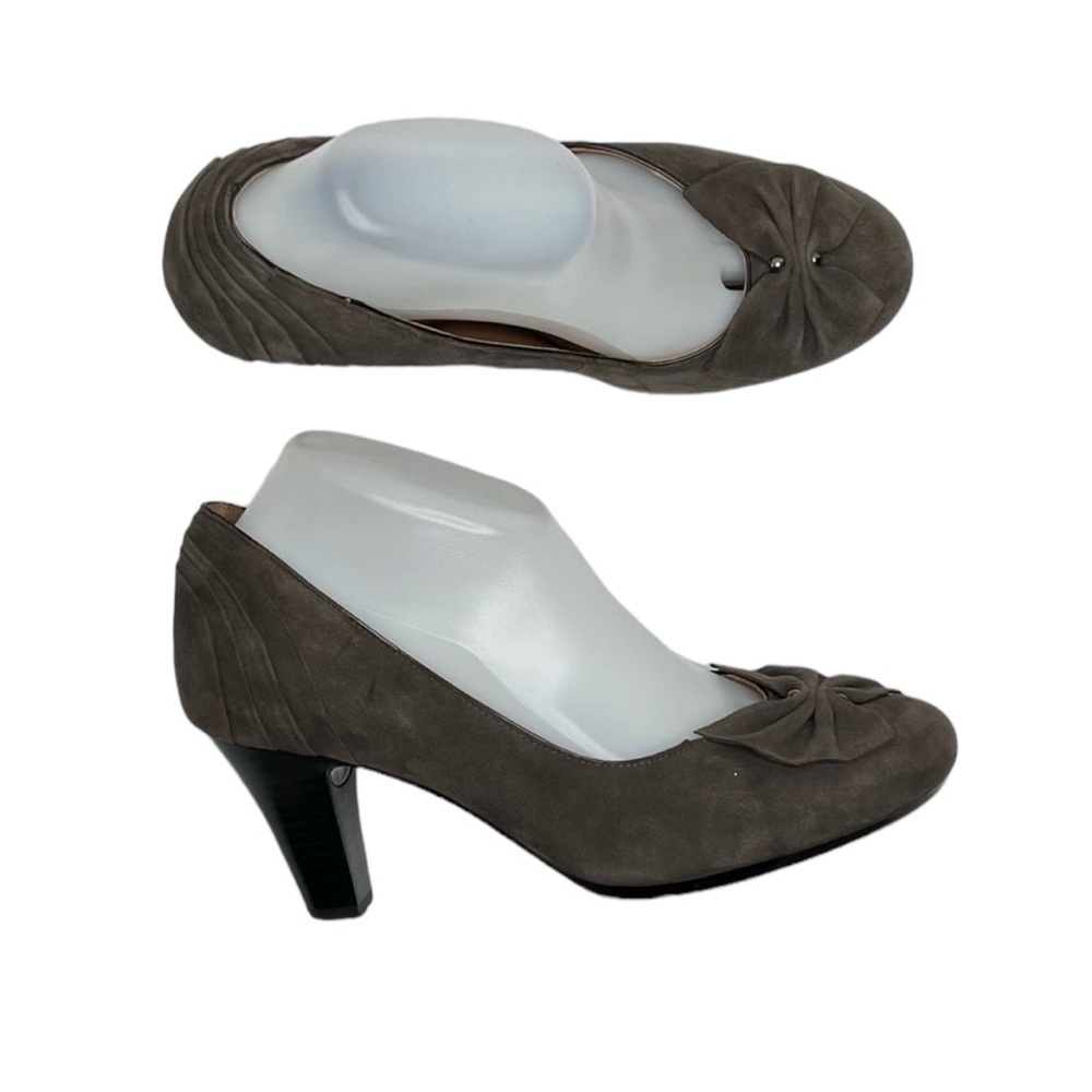 Clarks Women’s Artisan Suede Leather Heels